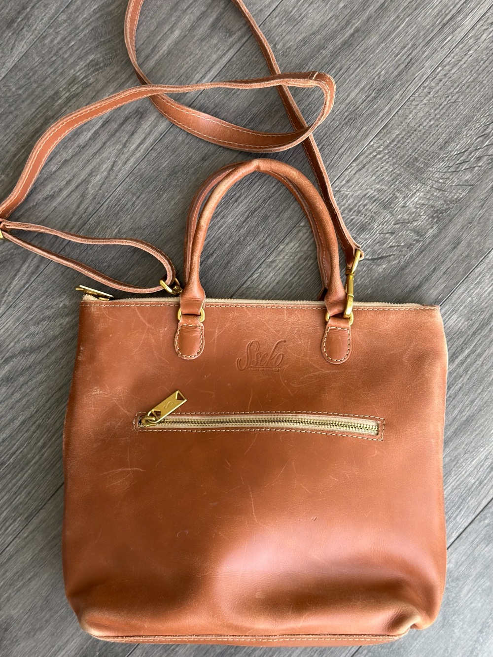 Sseko Tan Leather Shoulder Tote with Gold Hardware